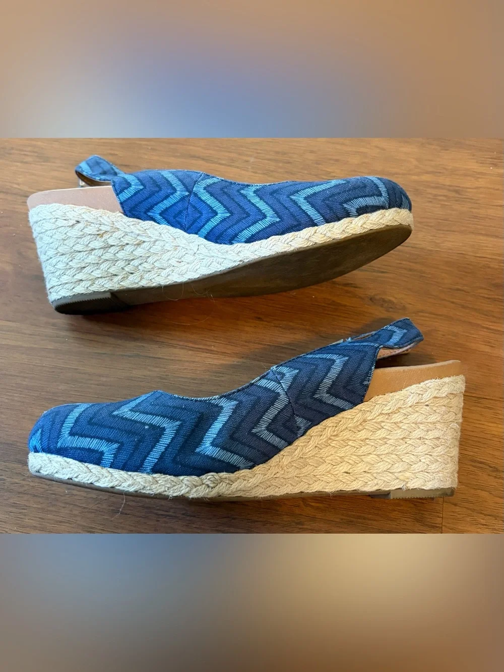 Vionic Blue Chevron Espadrille Wedge Slingbacks